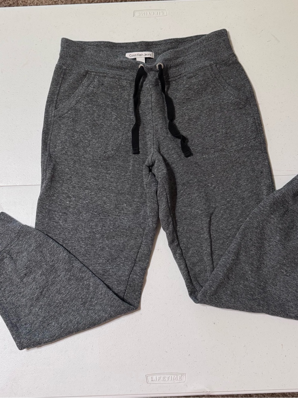 Calvin Klein Women’s Gray Stretch Jogger Sweatpants. Size M.